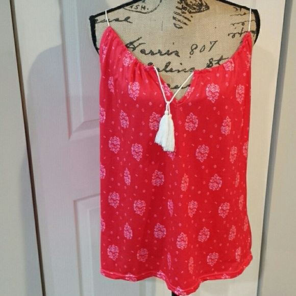 Top - Picture 2 of 3